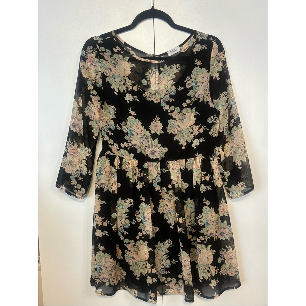 Tobi Black Floral Chiffon Mini Dress Sheer 3/4 Sleeve Keyhole Back Pleated Skirt